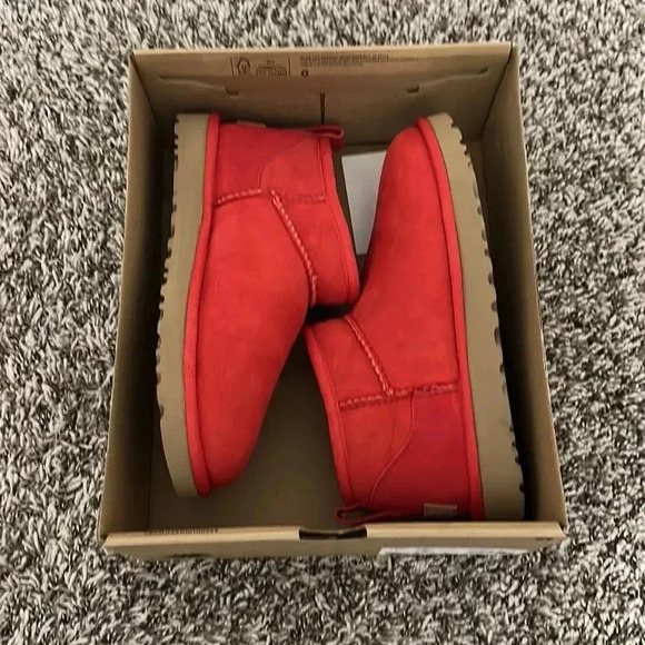 Ugg W Classic Ultra Mini II - Picture 7 of 11